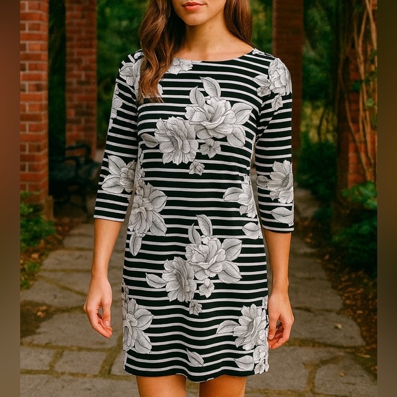 Lands End Black White Floral Striped Swim Shift Dress Size XS Summer Swim Pool - Picture 1 of 6